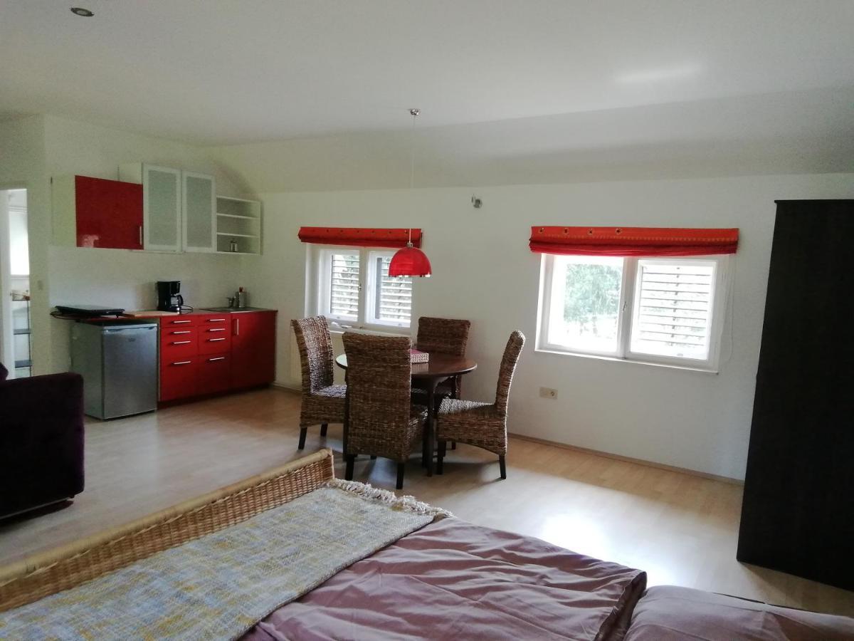 Waldhaus Pat Appartement Galambok Buitenkant foto